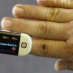 3 Cara Gampang Membedakan Oximeter Asli atau Palsu